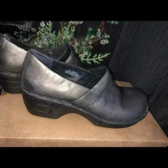 COPY - BORN TOBY SILVER 7.5 LIGHTLY PREOWNED - Picture 8 of 11